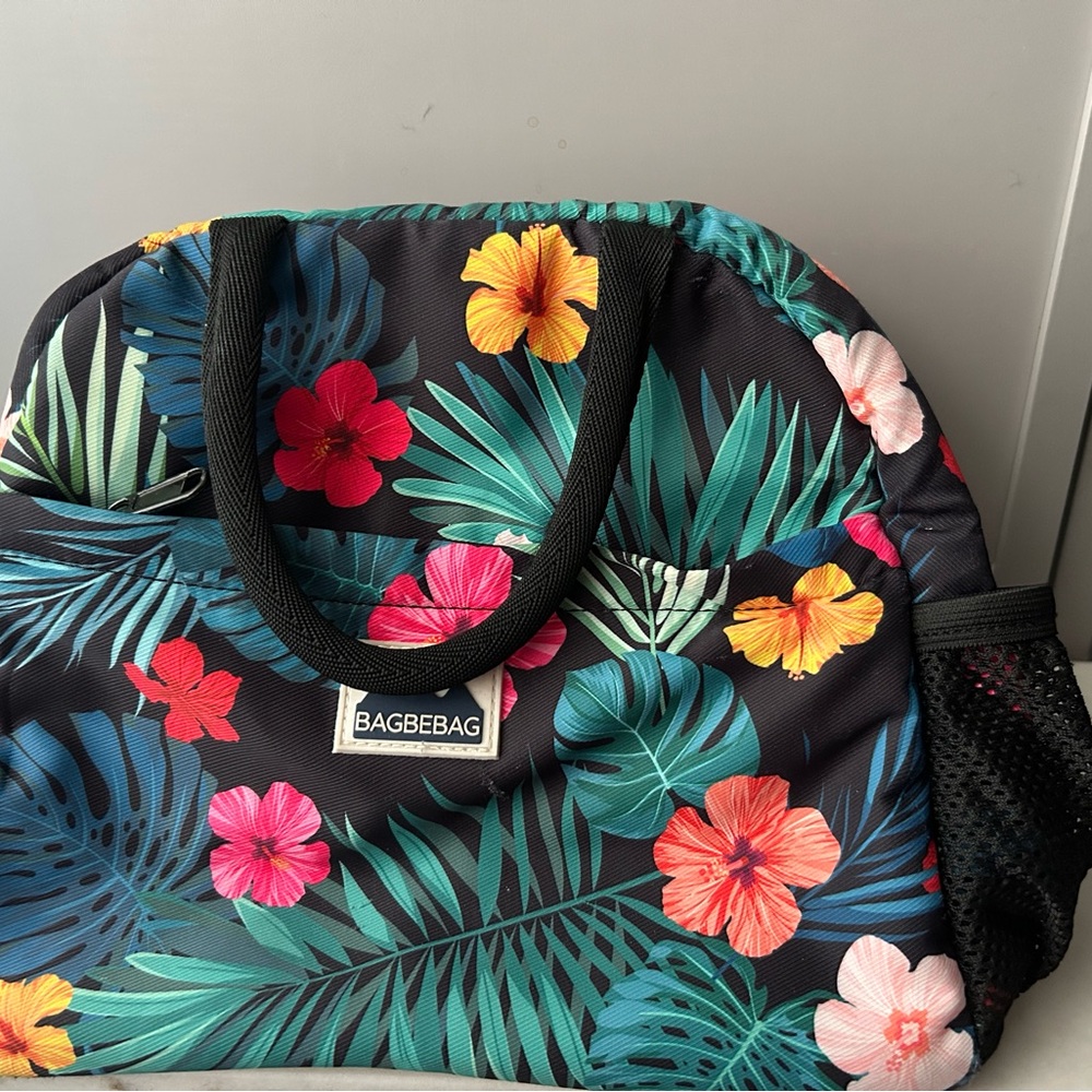 Insulated Lunch Bag with Adjustable Strap, Premium Cooler Tote Bag (Flowers)